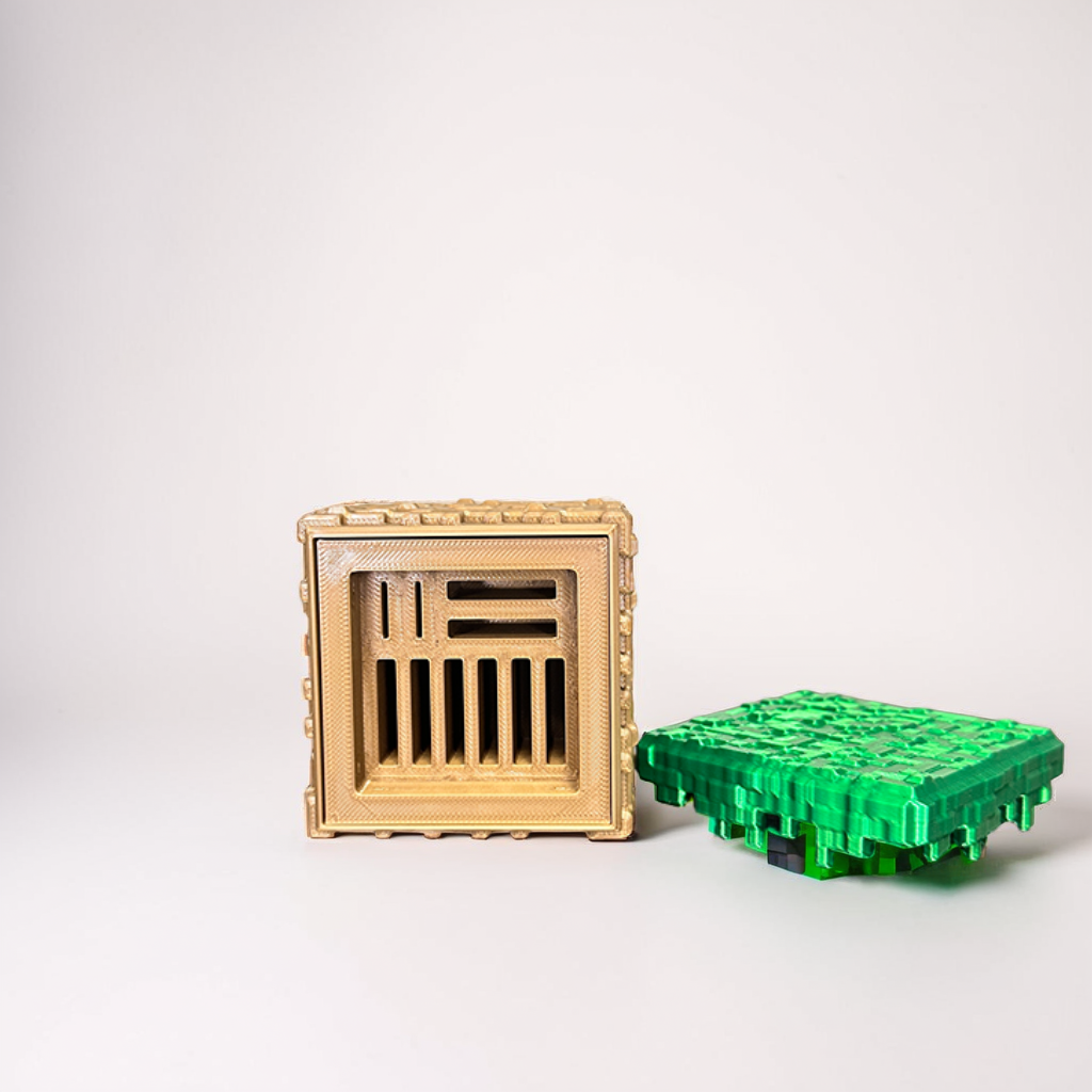 Minecraft Box Switch Cartridge - Open View