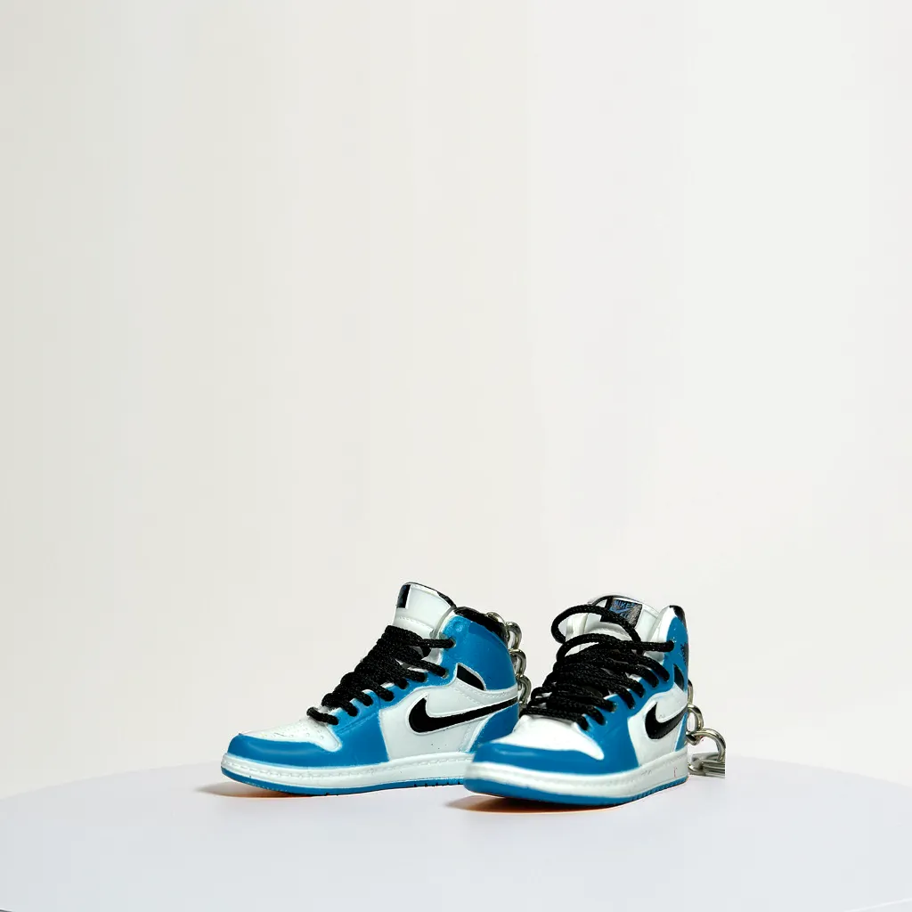 AJ 1 Retro High - "University Blue"